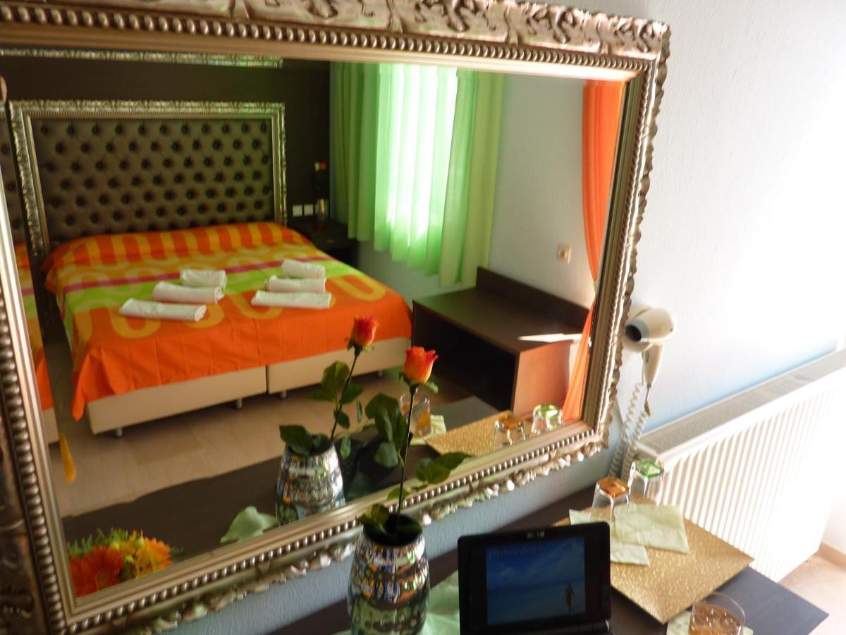 Hotel White Rose Beach Olympiakí Aktí Quarto foto